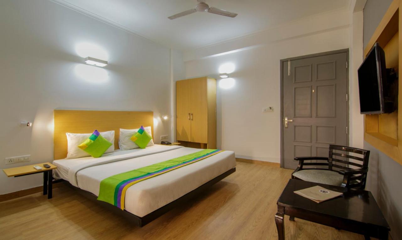 Hotel Treebo Noida Express Exterior foto