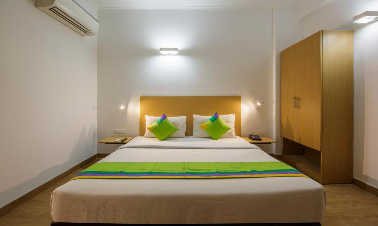 Hotel Treebo Noida Express Exterior foto
