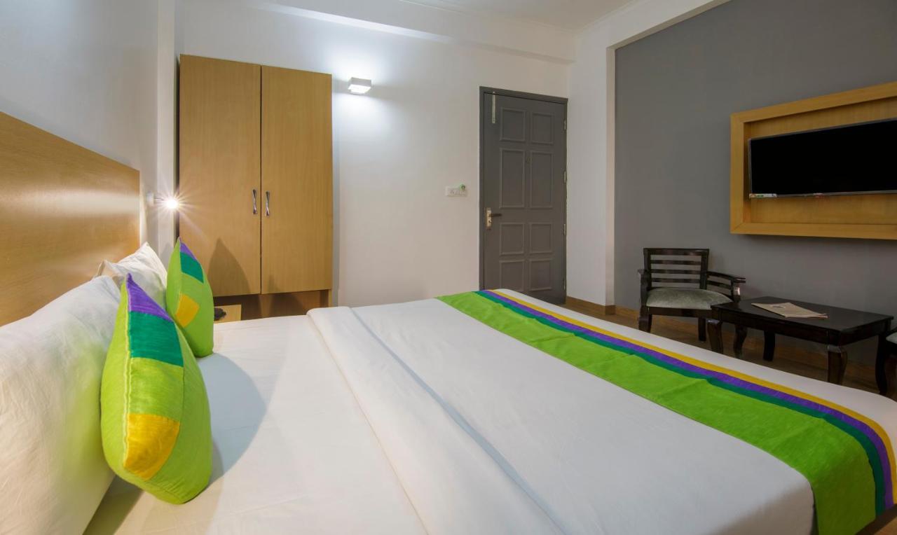 Hotel Treebo Noida Express Exterior foto